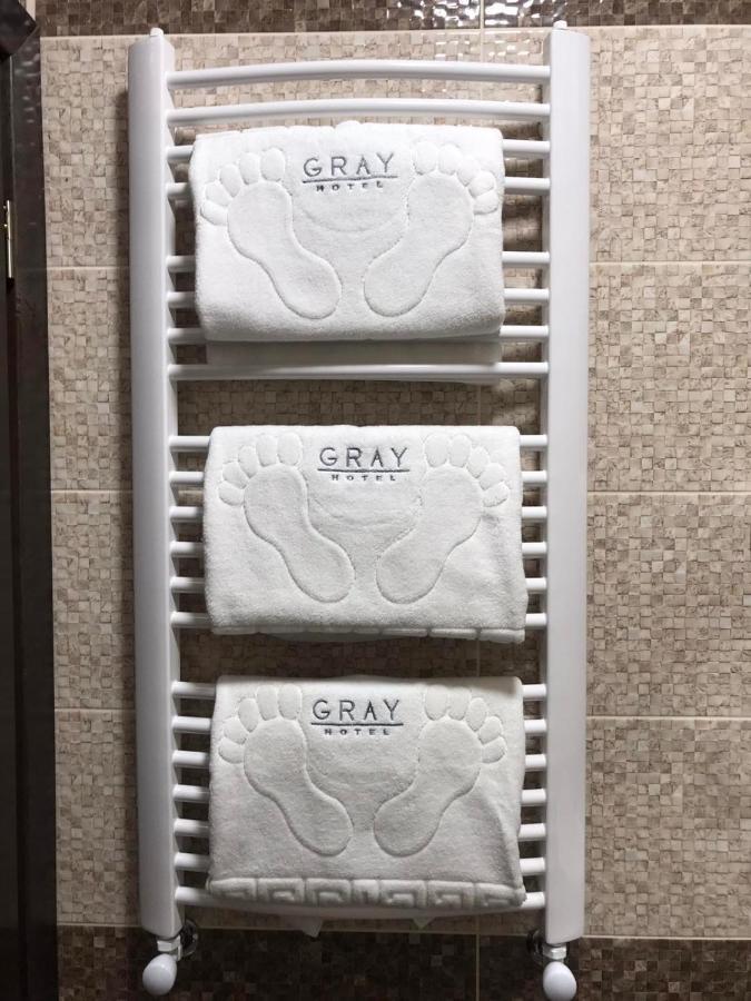 Gray Hotel Vynohradiv Ngoại thất bức ảnh